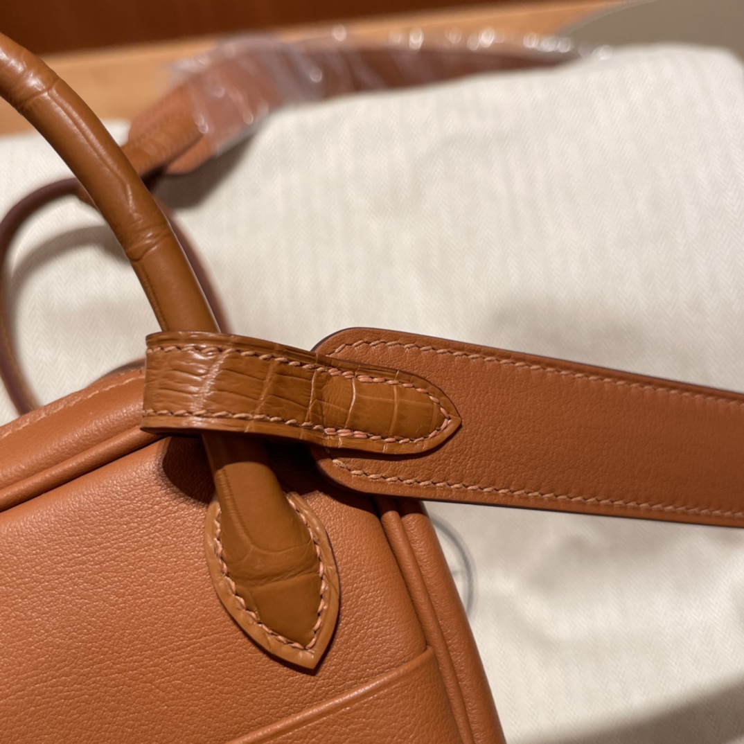 에르메스 미니 린디백 골드브라운 금장 스위프트 악어가죽 핸들